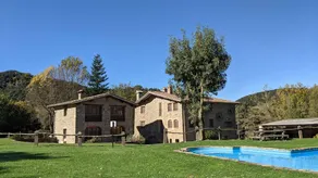 Child-friendly holiday apartment with BBQ, pool & garden | Garden view | Pets are welcome - Image 3