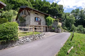 Family-oriented lovely holiday home with terrace & garden | Mountain view - Image 5
