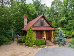 River Sound Cabin At Eagles Nest - Image 2