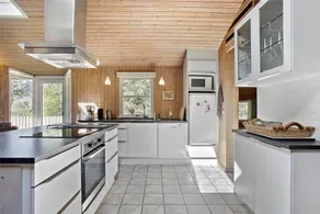 Holiday home with barbeque, terrace & sauna - Image 4