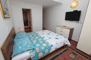Holiday apartment with garden, terrace & BBQ | Sea view - Image 4