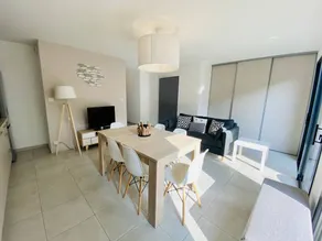 Child-friendly beautiful apartment with terrace | Next to the beach - Image 3