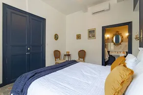 “Cers” Room with Shared Terrace, Wi-Fi, and Air Conditioning - Image 4