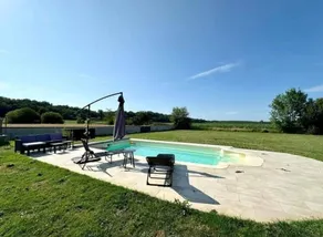 House with private pool, barbecue & terrace - Image 3