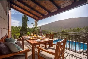 Family-friendly villa with private pool, barbecue & garden | Mountain view | Pet-friendly - Image 2