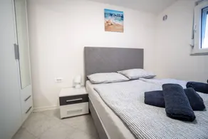 Flat with barbecue & terrace - Image 5