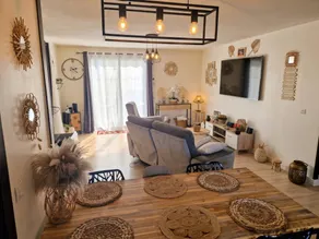 House with terrace, jacuzzi & barbeque - Image 2