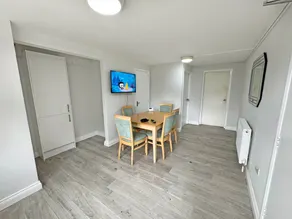 Riverside Cottage - Image 2