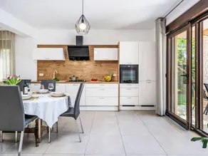 Voll ausgestattetes Apartment mit privatem Pool, Terrasse und Grill | Haustiere sind willkommen - Image 5