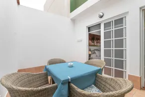 Family-friendly holiday apartment with terrace | Beach view | Next to the beach | Good for workation - Image 2