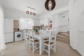 Familienfreundliche Villa mit Garten, privatem Pool und Terrasse | Meerblick - Image 4