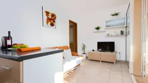 Apartment with barbeque & terrace | Sea view - Image 3