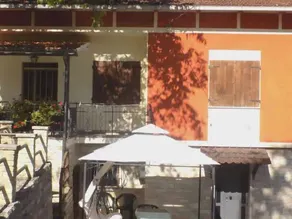 Apartment with garden, terrace & barbecue - Image 3