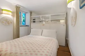 Appartement adapté aux familles avec terrasse, piscine et jardin | Vue montagne | Adapté au travail à distance | Avec animaux autorisés - Image 2