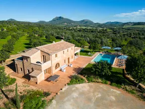 Villa con terraza, piscina privada y barbacoa | Vistas a la montaña - Image 2