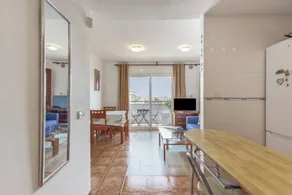 Appartamento con terrazza | Vista sulla montagna | Adatto per il telelavoro - Image 5