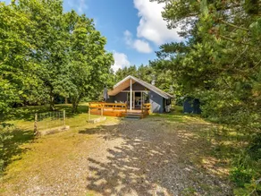 Child-friendly holiday home with terrace | Pet-friendly - Image 4