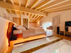 45 m² Soundproof Room with Private Bathroom and Terrace – Up to 4 Guests - Image 3