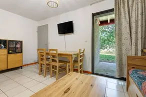 Ferienwohnung mit Terrasse, Sauna und beheiztem Pool | Gartenblick - Image 4