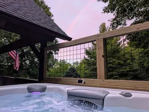Cabin with hot tub & barbeque | Mountain view - Image 2