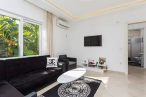 Villa with barbeque, private pool & terrace - Image 5