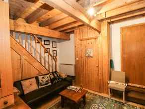 Children-friendly wonderful cottage with garden - Image 4