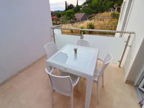 Apartment with terrace & BBQ - Image 3