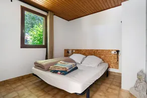 Holiday home with terrace, sauna & garden - Image 4