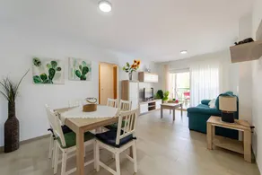 Ferienwohnung mit Garten und Pool | Perfekt für die Arbeit von Zuhause - Image 3