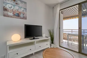 Flat with terrace | Sea view - Image 5
