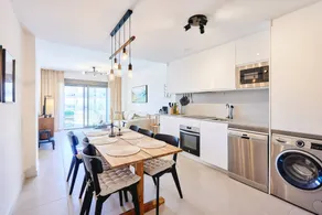 Appartement avec terrasse, internet haut débit et piscine privée | Vue mer - Image 3