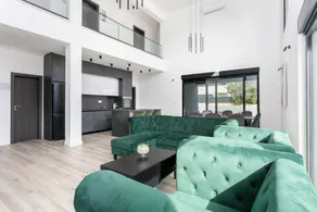 House with barbecue, garden & terrace - Image 3