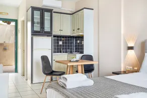 Studio avec piscine et jardin | Vue mer - Image 5
