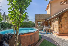 Merveilleuse maison adaptée aux familles avec barbecue, jardin et piscine | Vue montagne | Adaptée au travail à distance | Avec animaux acceptés - Image 5