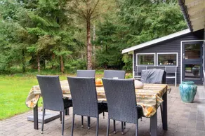 House with barbecue, garden & terrace | Dogs allowed - Image 5