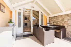 Holiday apartment with barbeque | Garden view - Image 3
