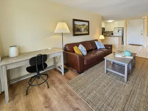Condo with jacuzzi, BBQ & sauna | Water view - Image 4