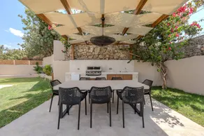 Fully equipped wonderful villa with private pool, garden & BBQ - Image 5