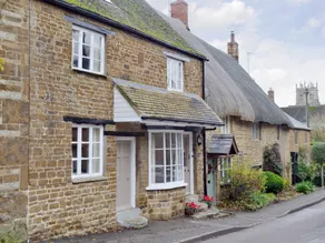 Child-friendly lovely cottage with garden & barbecue | Pets are welcome - Image 2