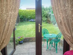 Cottage avec jardin et barbecue - Image 2