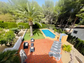 Villa with garden, pool & terrace | Sea view - Image 2