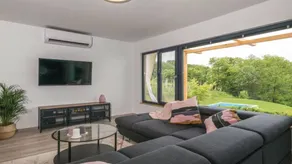 Casa apropiada para familias con barbacoa, terraza y piscina privada | Se admiten mascotas - Image 2