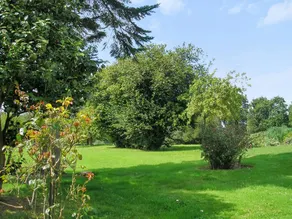 House with garden, barbeque & terrace | Garden view - Image 2