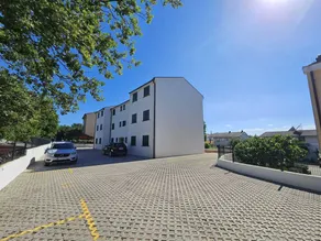 Beautiful holiday apartment with 3 bedrooms for 6 persons - Image 2