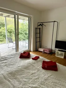 Flat with terrace - Image 2
