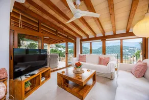 Apartment with pool, garden & terrace | Mountain view - Image 5