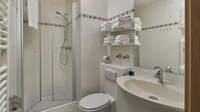 Holiday apartment with garden - Image 4
