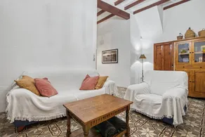 House | City view - Image 2