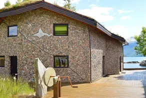 Ferienhaus mit Whirlpool, Terrasse und Sauna | Wasserblick - Image 2