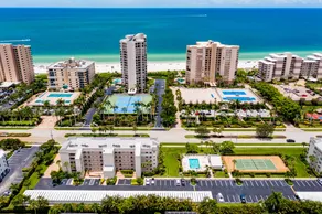 Condo with heated pool | Sea view - Image 2